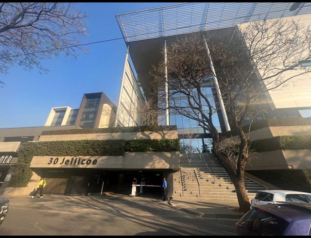 796M² OFFICE TO LET IN ROSEBANK